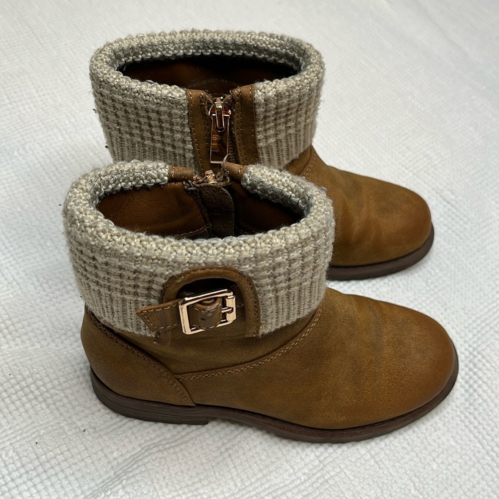 Toddler Boots. Size 11 toddler. Colors Brown and Beige
